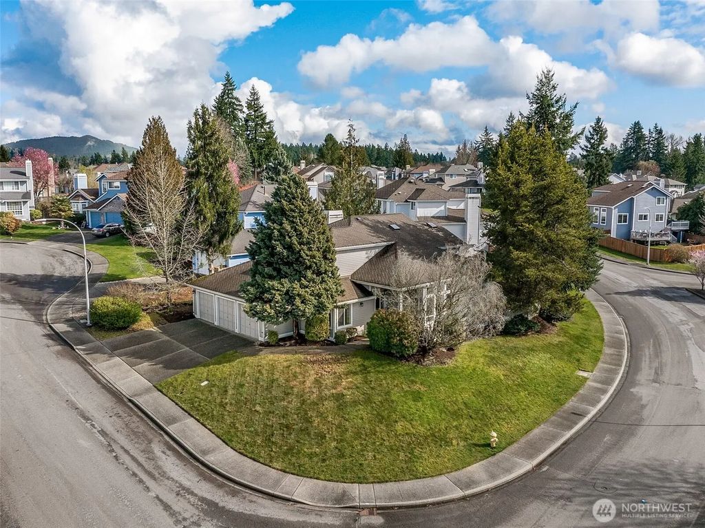 1704 Field Place Ne, Renton