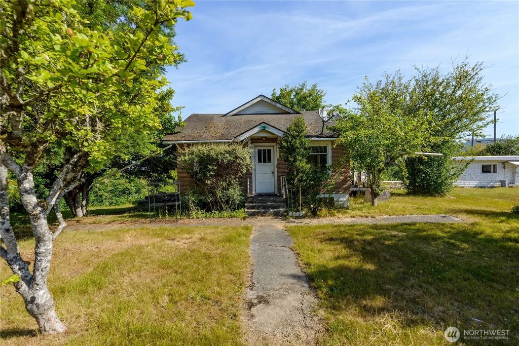110 8th Street 122, Clallam Bay