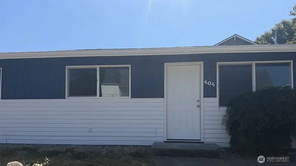 404 S Division Lane, Tacoma