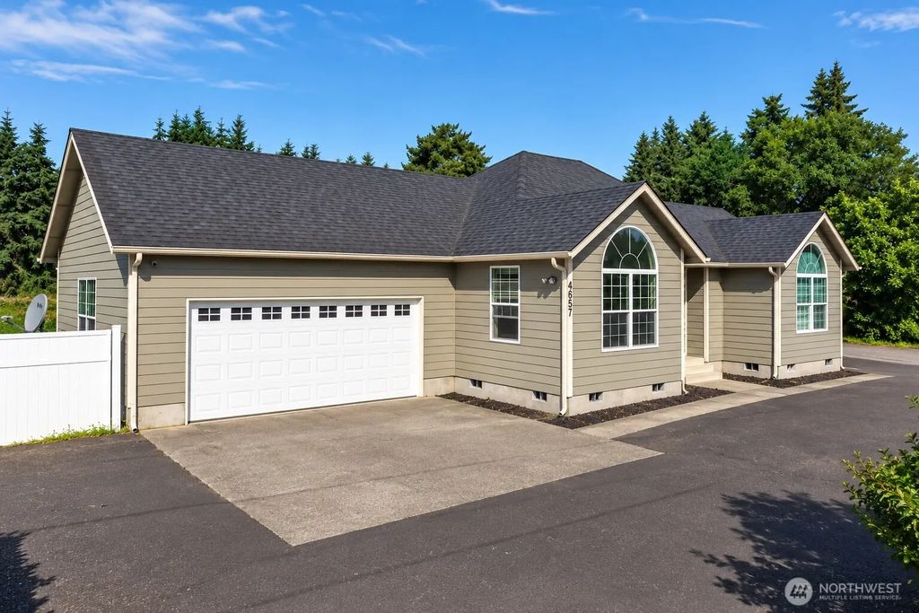 4657 Ohio Street, Longview