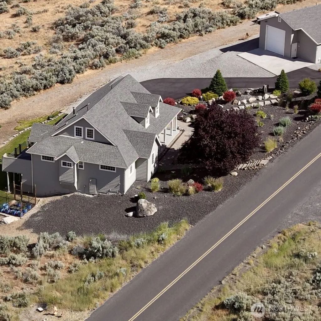 45720 Geostar Drive, Grand Coulee