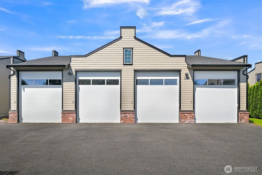 2203 Mercedes Drive 6, Lynden