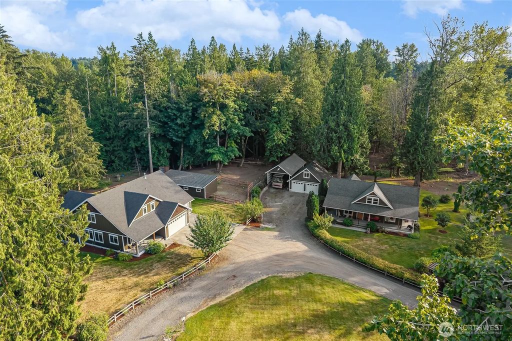 1035 Red Tail Lane, Bellingham