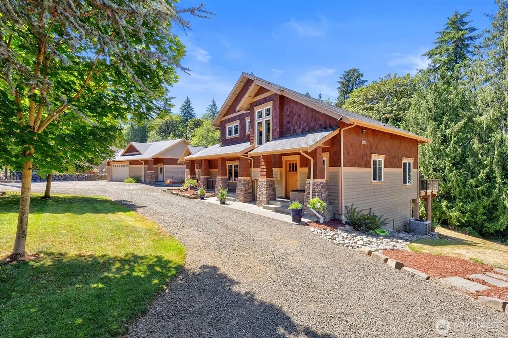1956 Ne Trail Way, Poulsbo