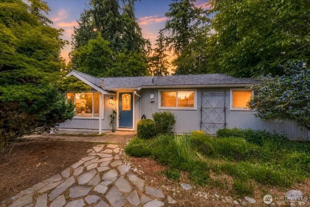 2427 200th Place Sw, Lynnwood