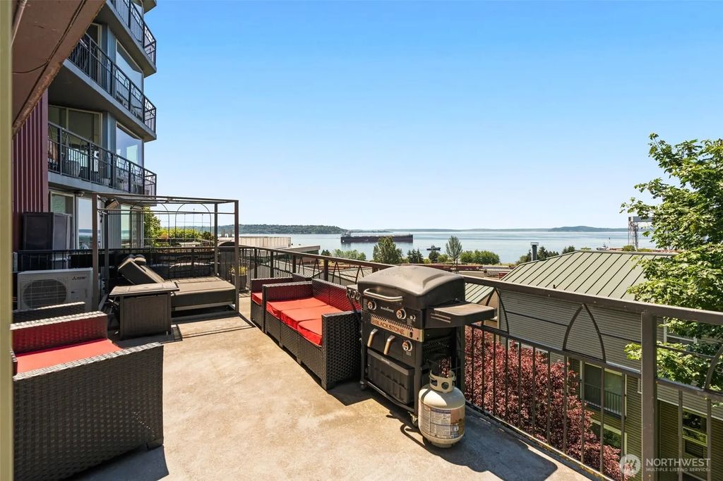 507 W Mercer St 401, Seattle