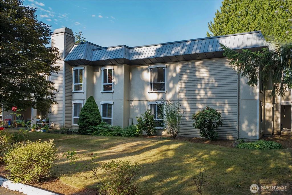 10221 Ne 16th Street H7, Bellevue