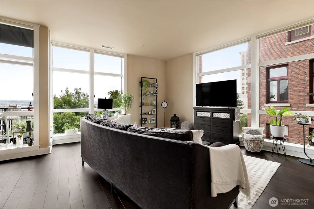 708 Market Street 402, Tacoma