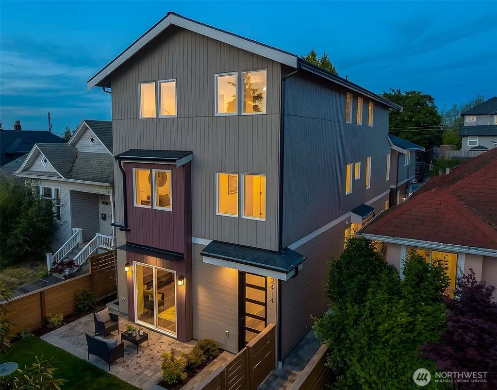 2414 Queen Anne Avenue N, Seattle