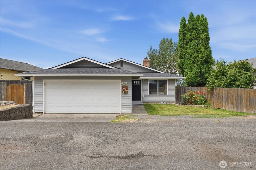3604 W Rose St, Vancouver