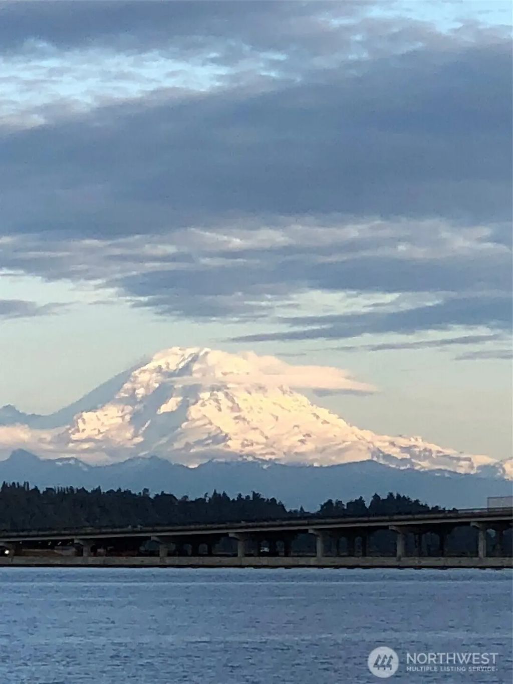334 Lakeside Avenue S 406, Seattle