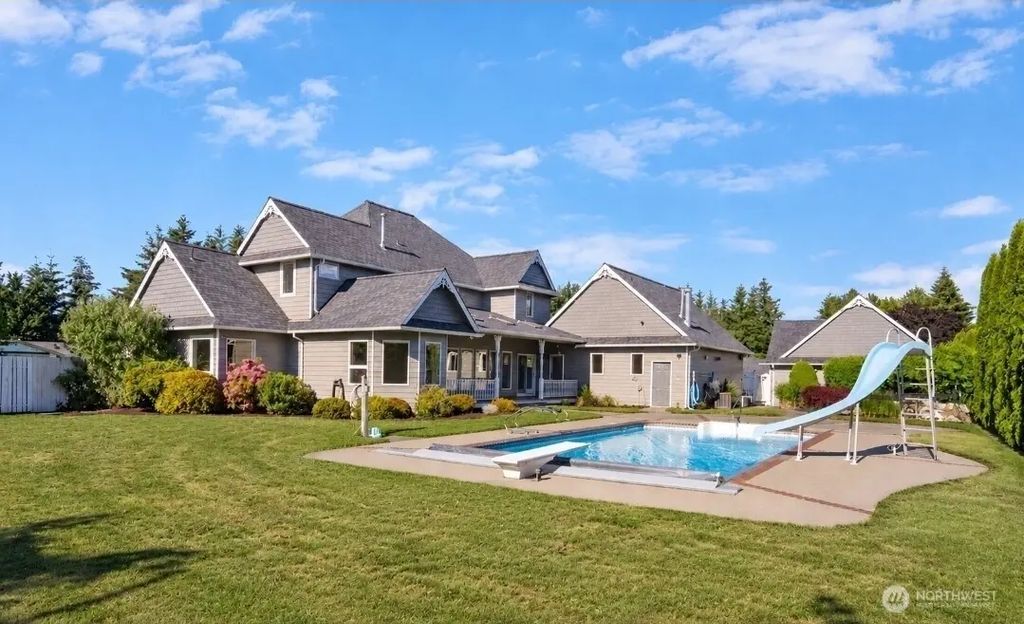 5452 Northwest Drive, Bellingham