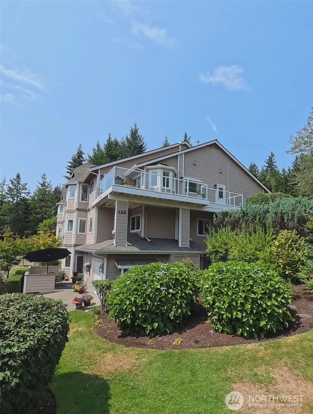 22760 Se 43rd Court 2617, Issaquah