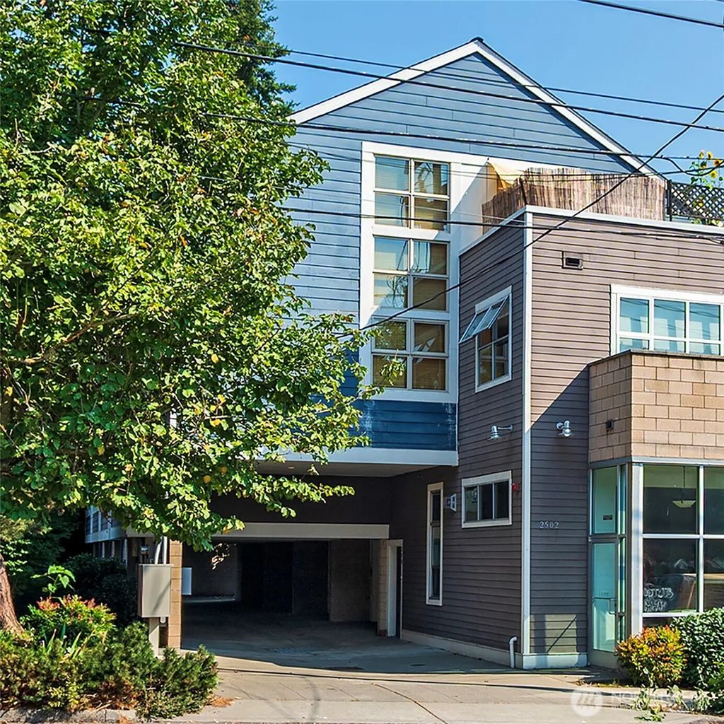 2502 N 50th Street 103, Seattle