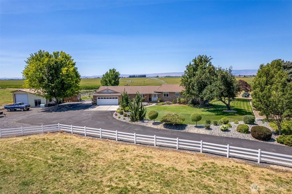 13461 W Hwy 28 W, Quincy