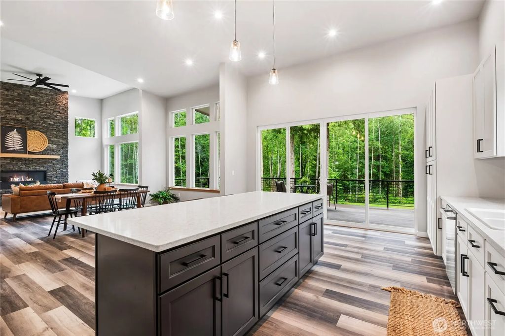 5061 South Pass Road, Sumas