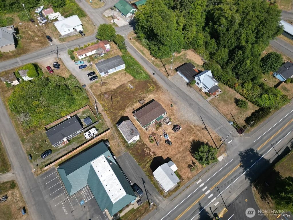 15 6th Street, Clallam Bay