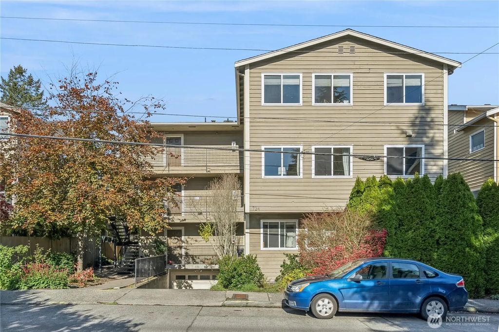 734 N 94th Street A-3, Seattle
