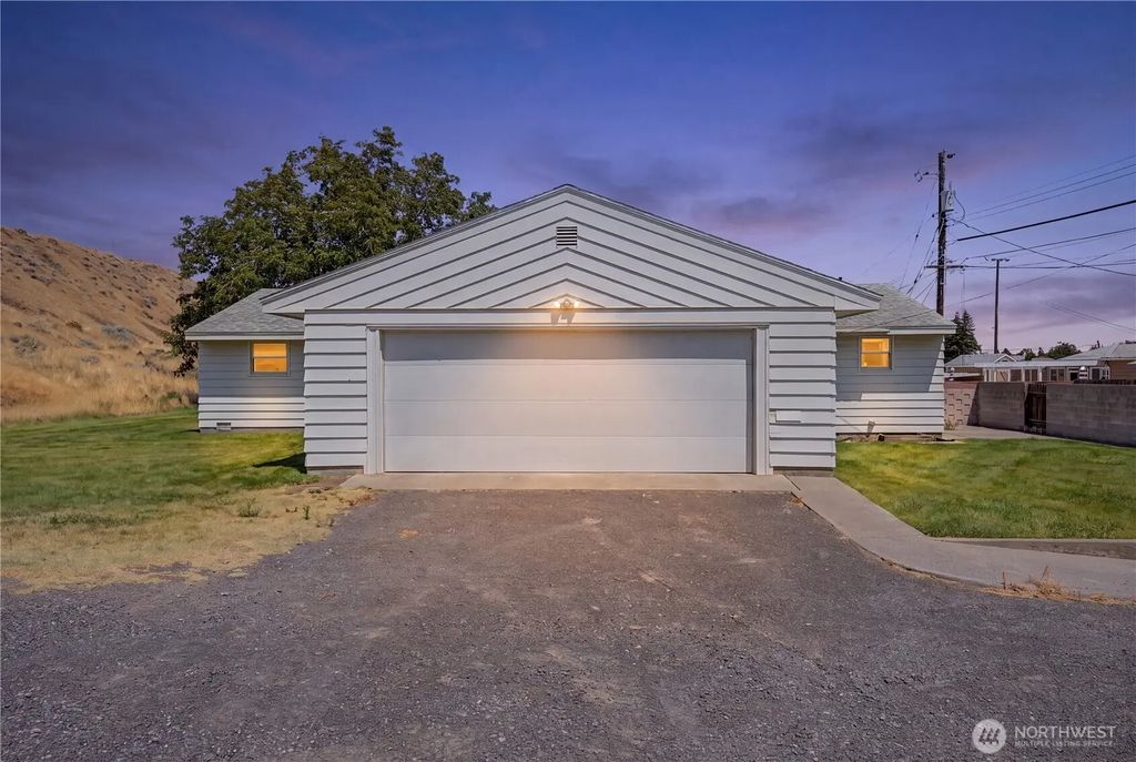 420 11th Street Sw, Ephrata