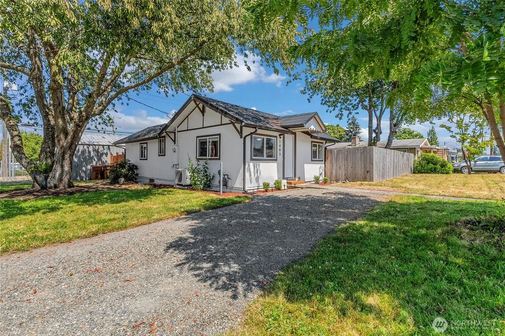 1403 E 64th Street, Tacoma