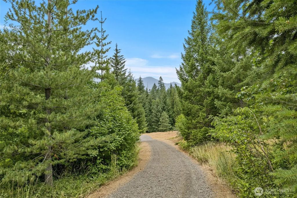 611 Anna Bell Drive, Ronald