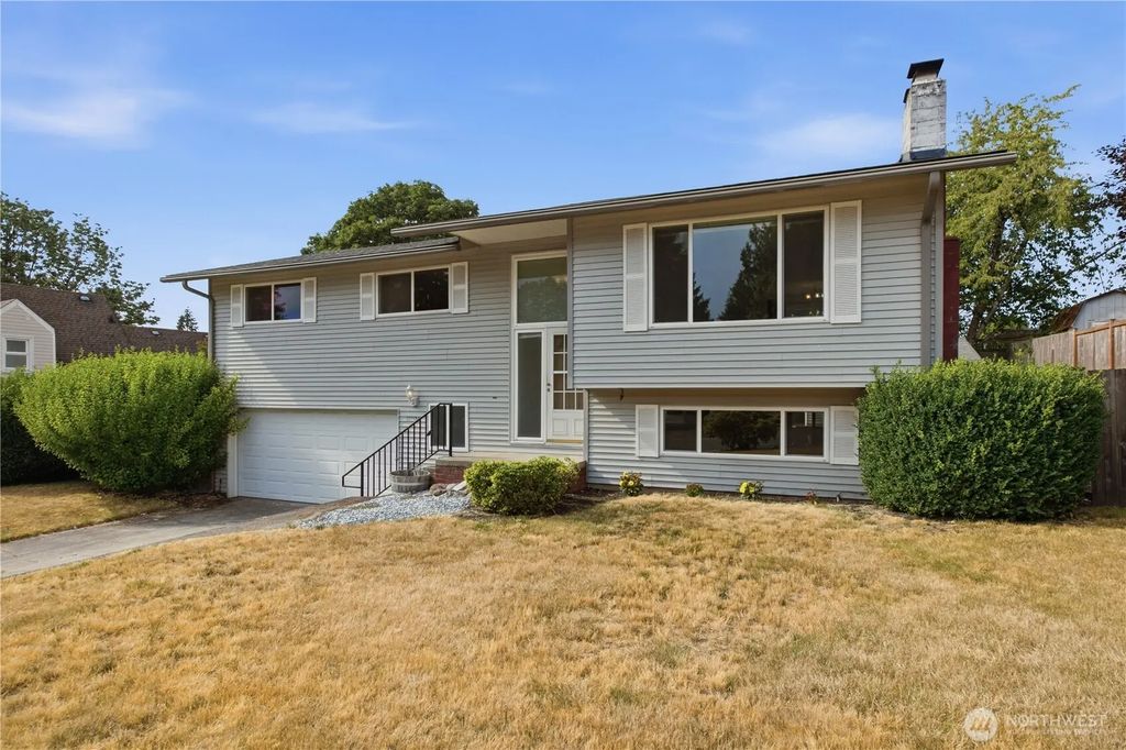 10074 Se 213th Place, Kent