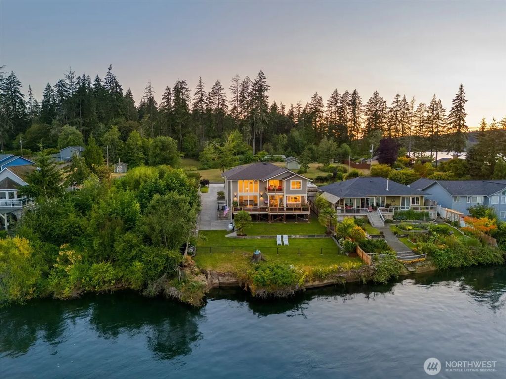 31 Se Skookum View Drive, Shelton