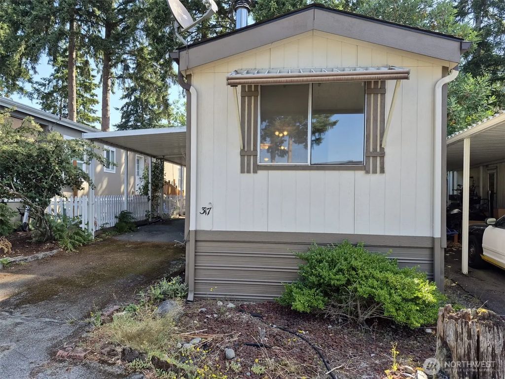 7301 Ne 175th Street 317, Kenmore