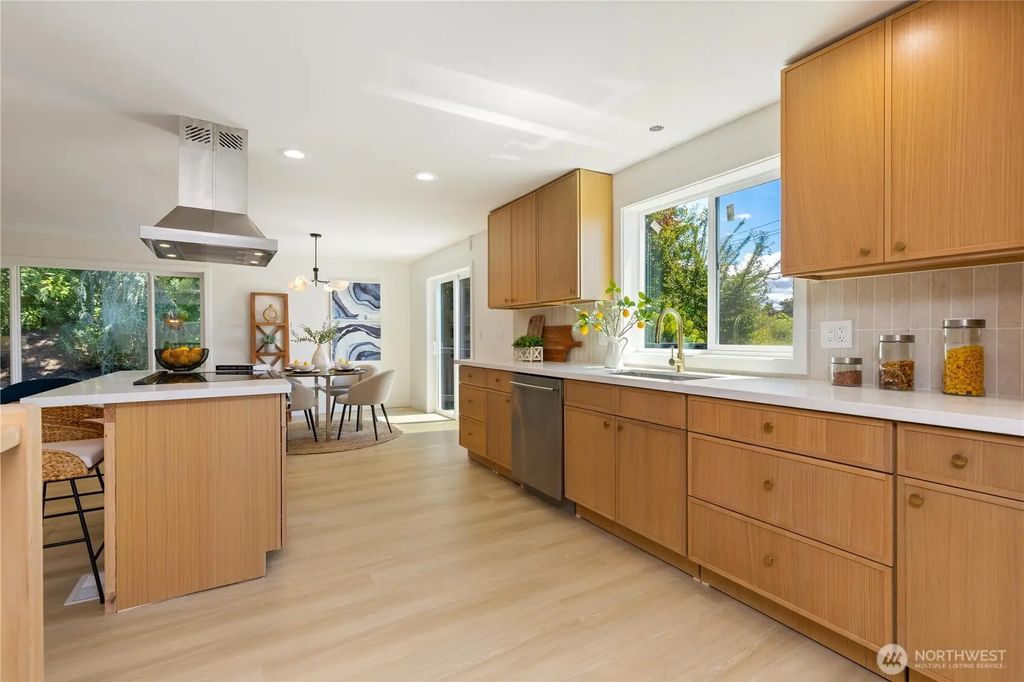 5134 S Wallace Street, Seattle