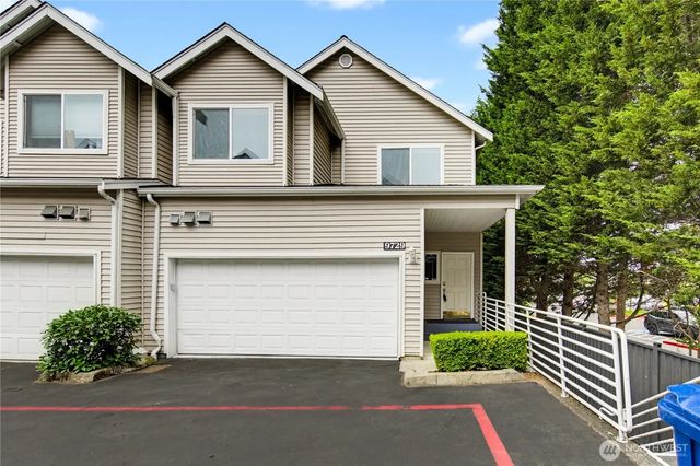 9729 26th Avenue Sw 404, Seattle