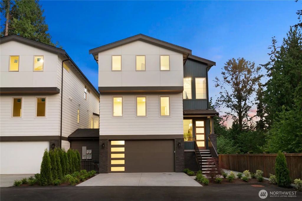 9909 Ne 200th Street A, Bothell