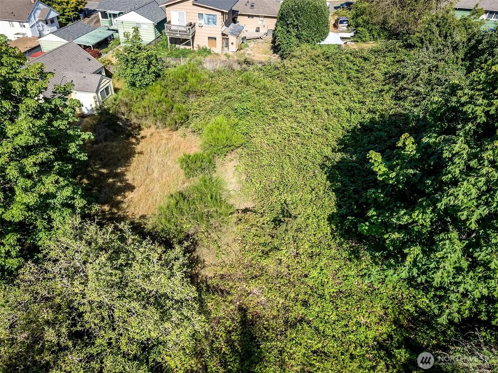 624 Dora Avenue, Bremerton