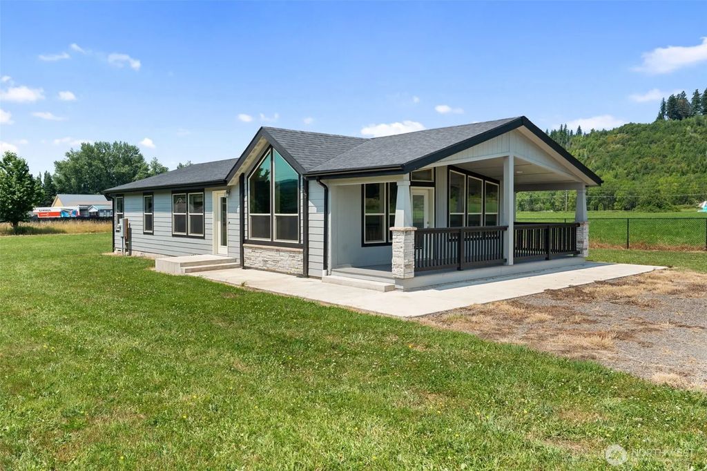 210 Mossyrock Road W, Mossyrock