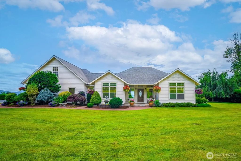 289 Degoede Drive, Mossyrock