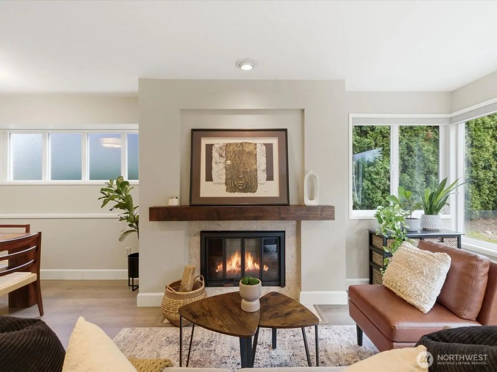 1400 Taylor Avenue N 201, Seattle