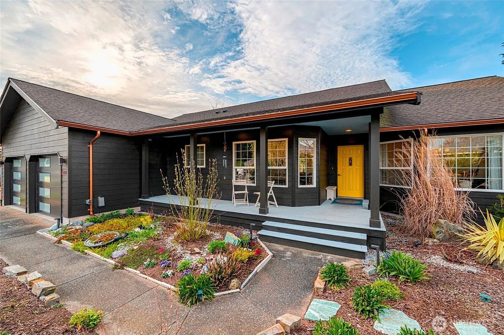 1802 Fairview Court, Lynden