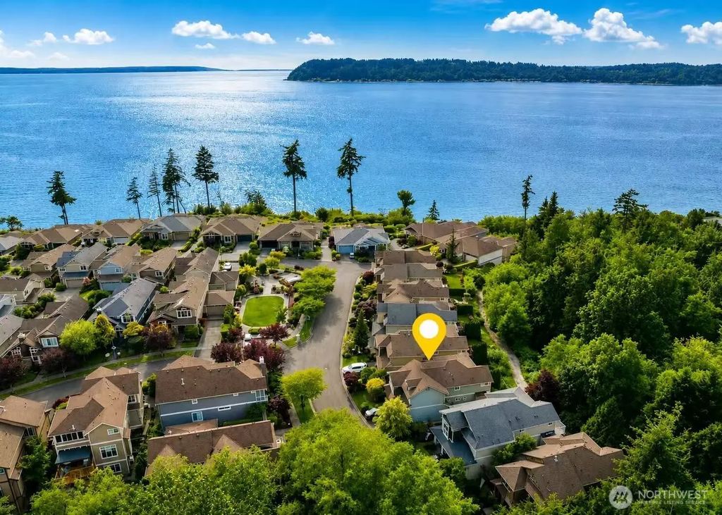 6611 Waterton Circle, Mukilteo