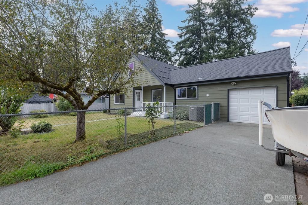 8407 Winona Street Sw, Lakewood