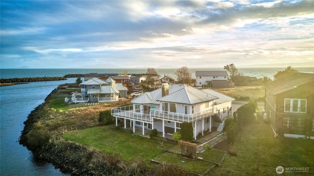 1648 Harbor Seal Drive, Point Roberts