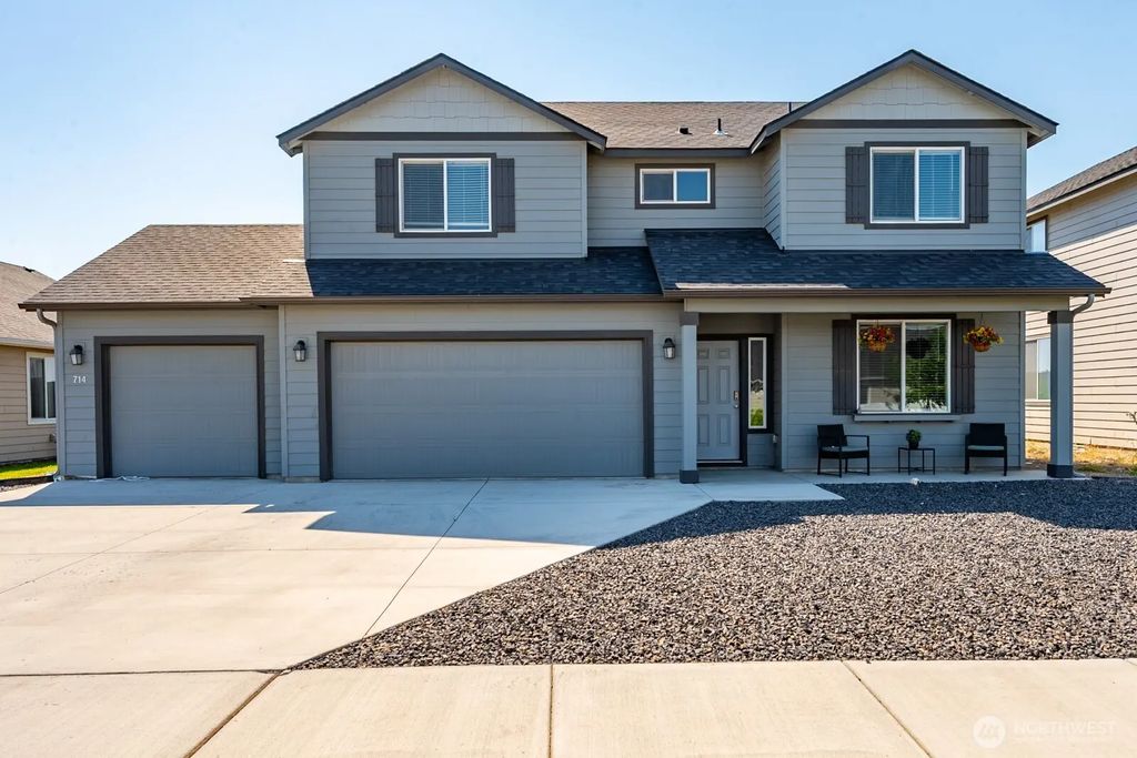 714 N Doumit Drive, Moses Lake