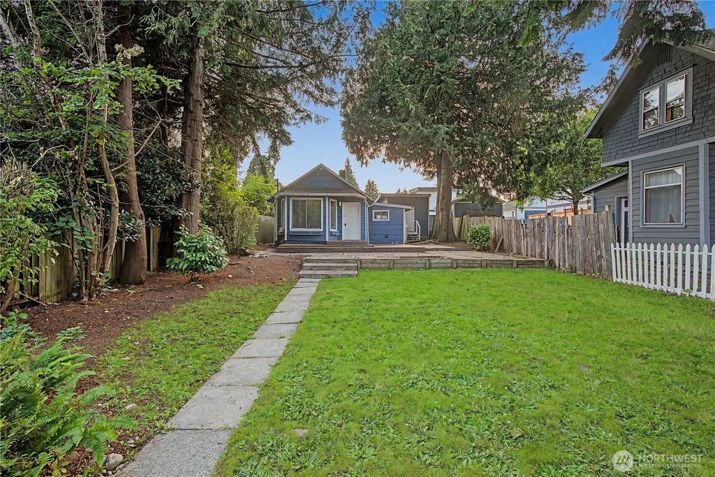 10255 41st Avenue Sw, Seattle