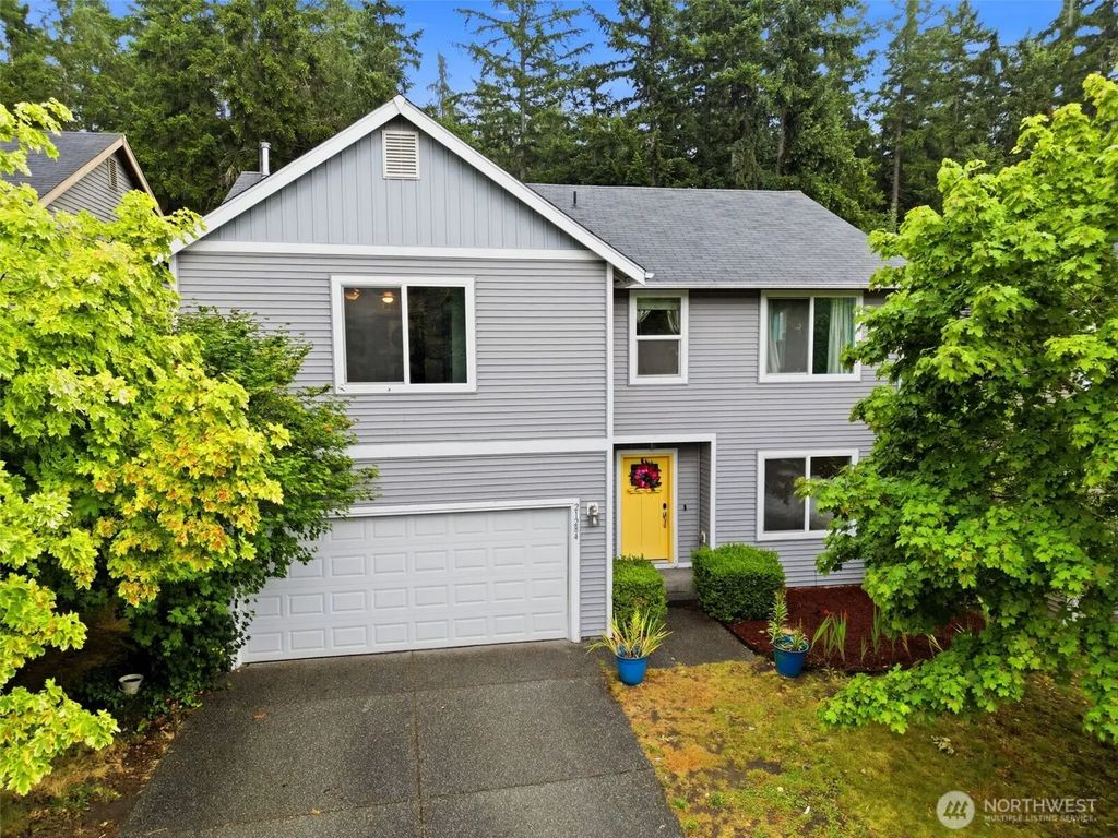 21284 Brevik Place Nw, Poulsbo