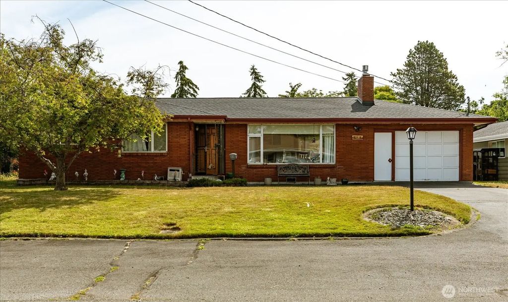 532 Se Pasek Street, Oak Harbor