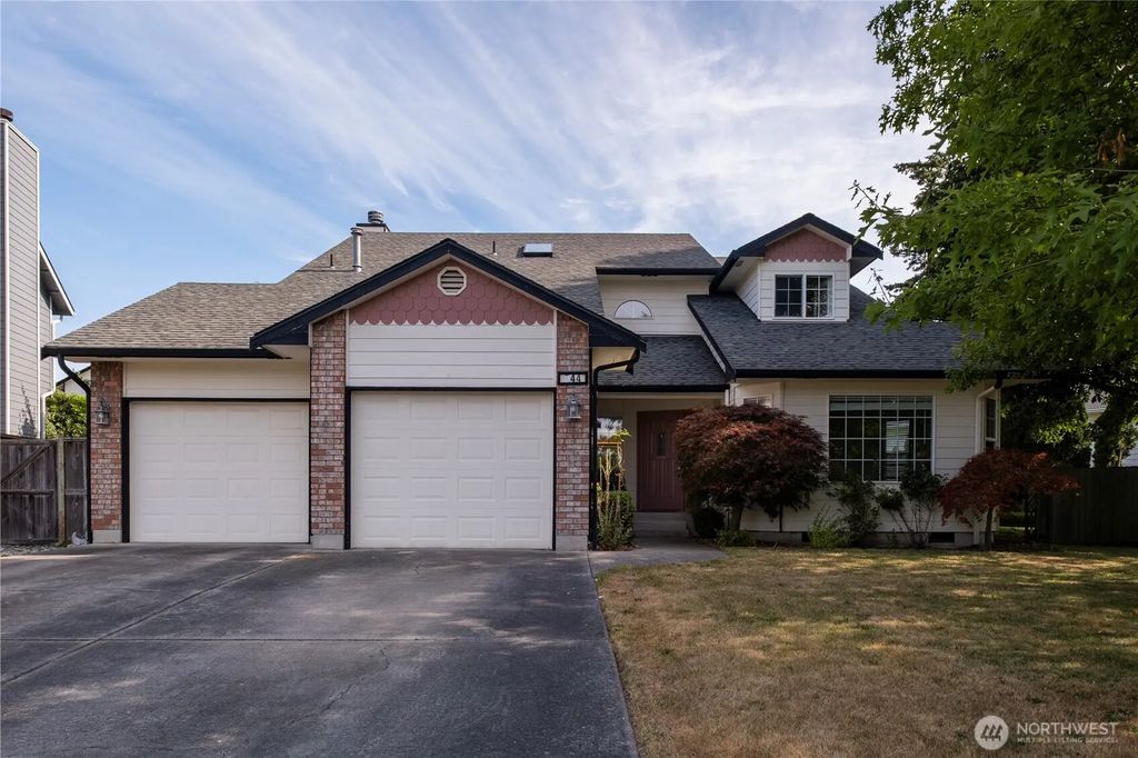 544 Sw Muzzall Street, Oak Harbor