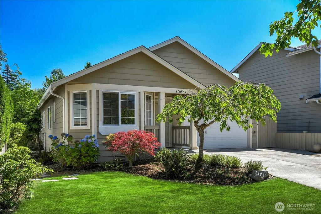 6005 74th Avenue Ne, Marysville
