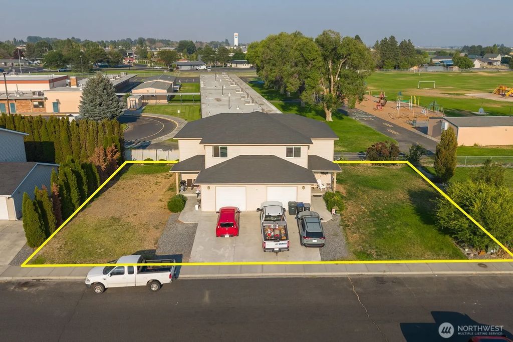 1331 S Shaker Place, Moses Lake