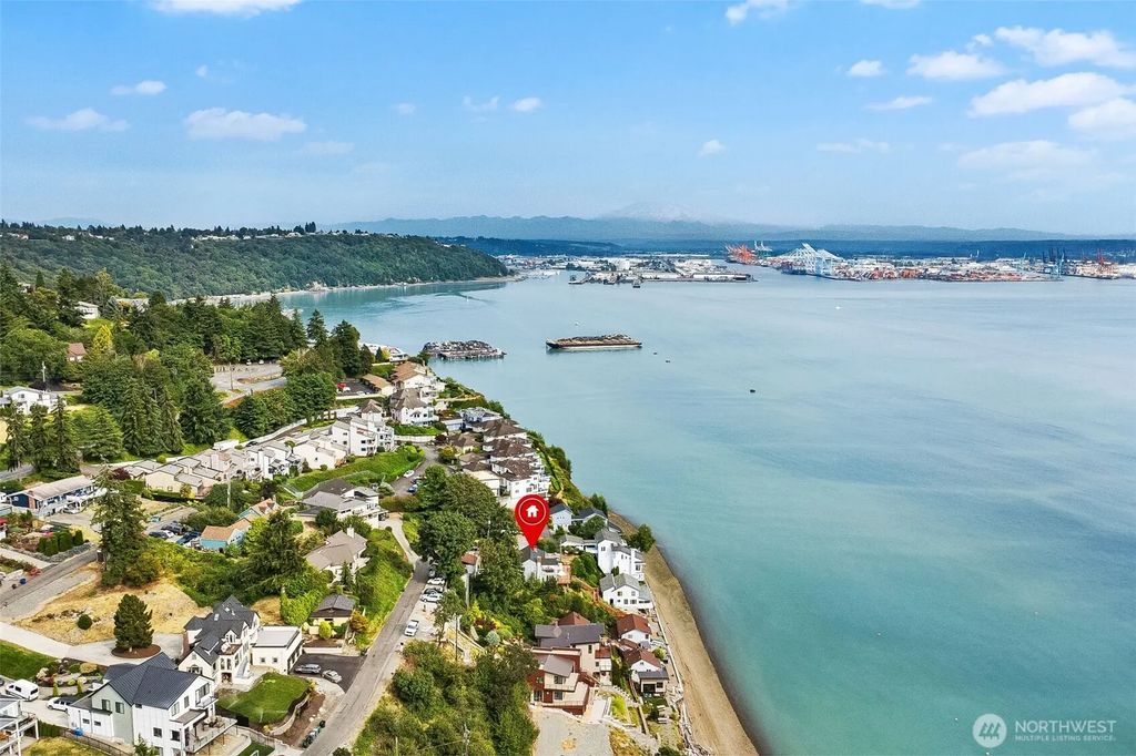 4512 Layman Ter Ne, Tacoma