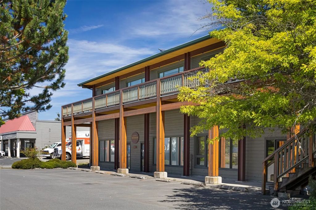 687 Airport Center Road, Friday Harbor