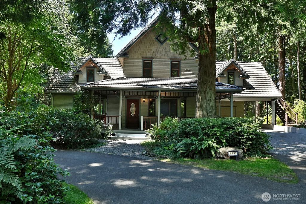 7391 Tauscher Road, Clinton