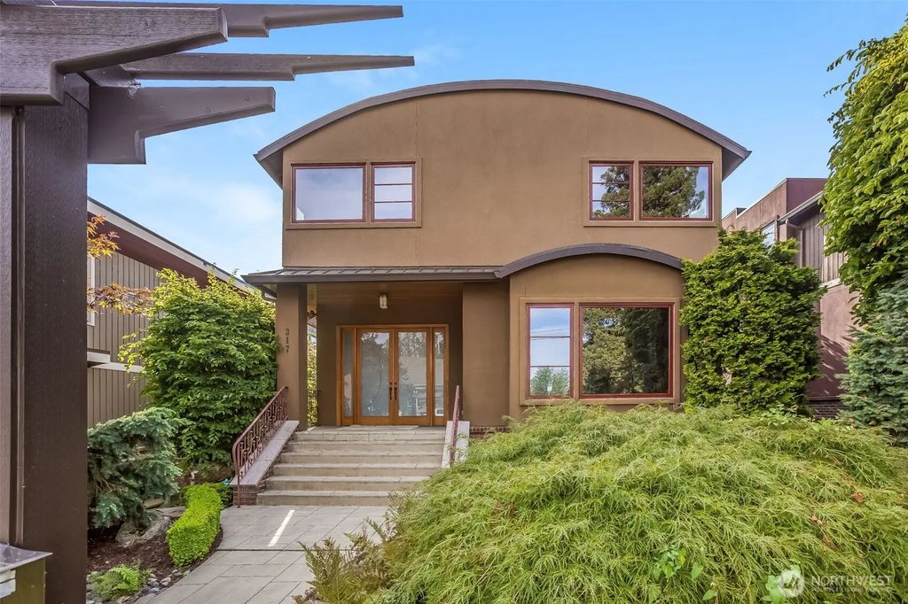 317 1st Street, Kirkland
